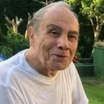 Stênio Garcia é hospitalizado após passar mal em casa