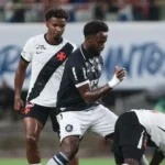 Brasileirão tem empate entre Remo e Vasco após atraso por chuva