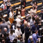 Câmara derruba veto à dosimetria e decisão segue para o Senado após votação apertada