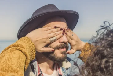 Zodíaco: 3 signos que odeiam surpresas e por quê