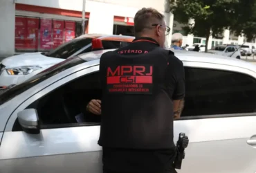 Policiais do Rio são denunciados por desviar armas apreendidas