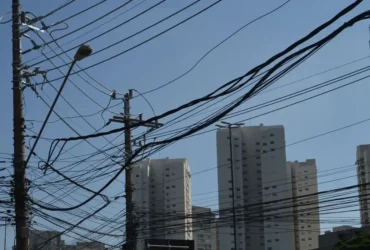 Lei do cobre prevê fechamento de ferros-velhos no RJ
