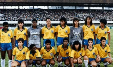 Câmara aprova lei da Copa feminina e reconhece pioneiras do futebol