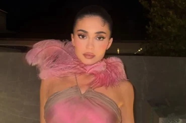 Kylie Jenner é citada em processo trabalhista por ex-funcionária