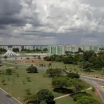 Auxílio-alimentação de servidores federais sobe para R$ 1.192 com aumento de 160%