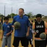 Basquete: equipe de Ponta Porã conquista título escolar nacional e homenageia Oscar Schmidt