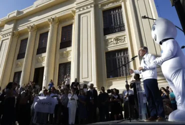 Memorial da Pandemia no Rio de Janeiro homenageia vítimas da Covid