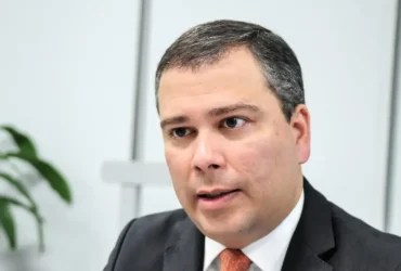 STF tem dois votos para manter prisão de ex-presidente do BRB no caso Master