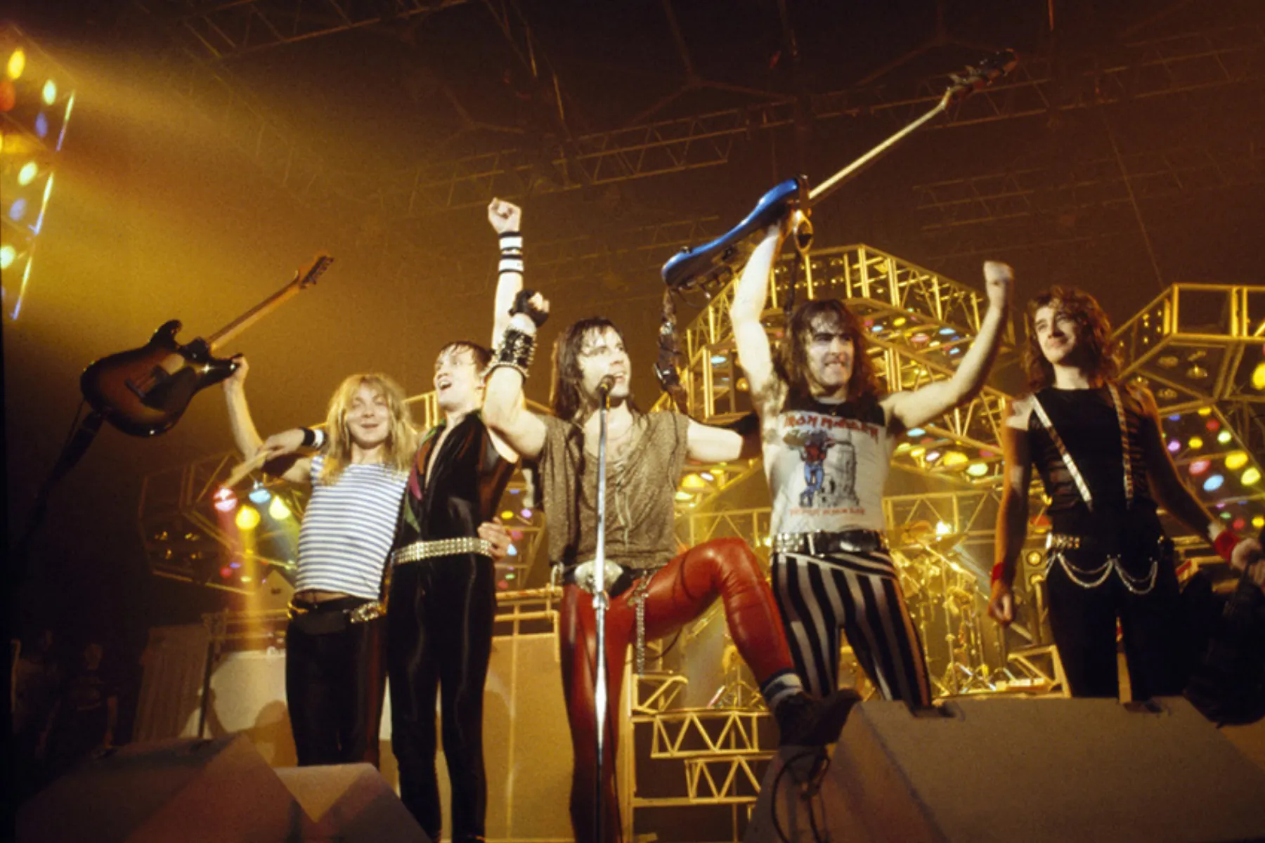 Phil Collins, Oasis e Iron Maiden entram no rockhall