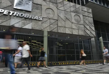 Petrobras destitui diretor após leilão com ágio de mais de 100%