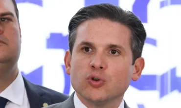 PEC avança com comissão criada por Motta para analisar fim da escala 6x1