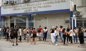 Concurso do Cefet abre inscrições para professores com salários de até R$ 13 mil