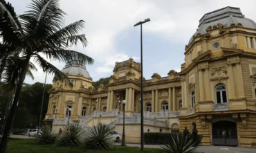 Eleição indireta para governo do Rio tem placar de 4 a 1 no STF