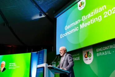 Lula defende reciprocidade após expulsão de delegado brasileiro dos EUA