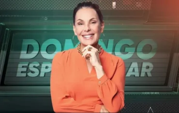 Carolina Ferraz deixa o Domingo Espetacular e Camila Busnello assume o comando