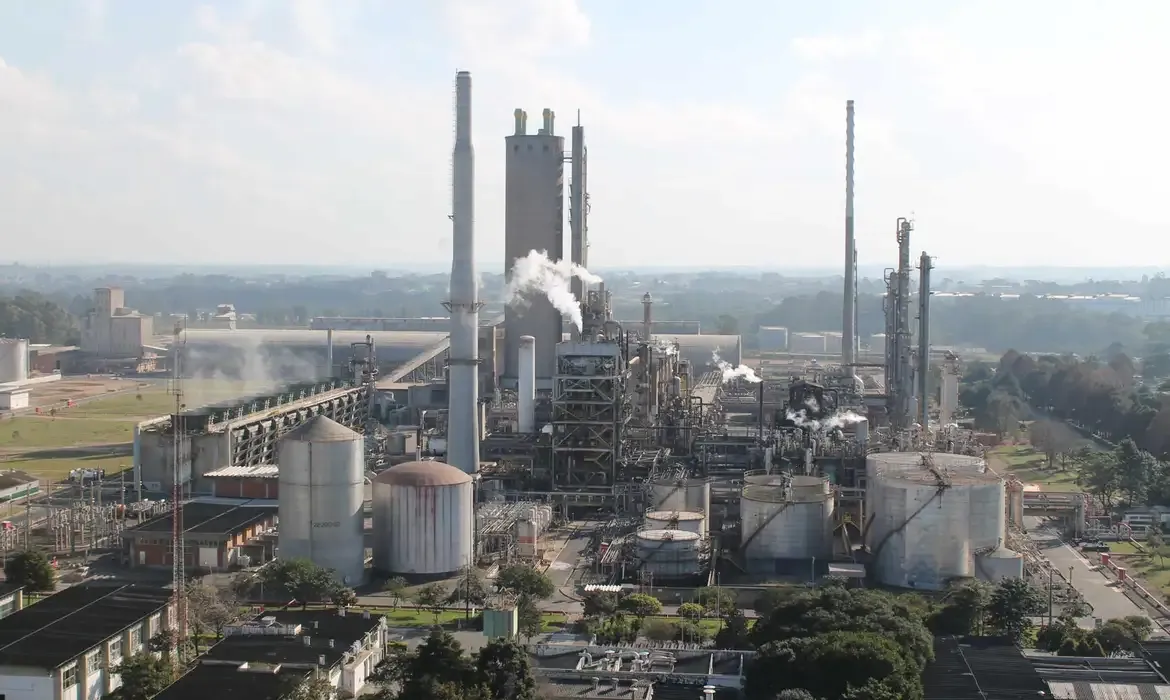 Retomada de fertilizantes pela Petrobras avança com obras em Três Lagoas (MS)