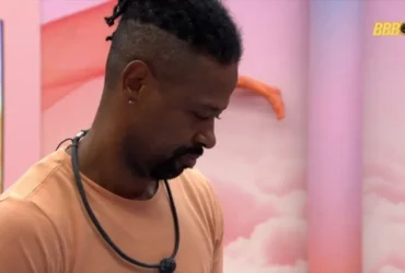 Boneco retorna ao Quarto dos Eternos após susto médico no BBB 26