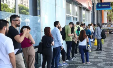 Governo Federal Planeja Chamar 7 Mil Servidores em 2026