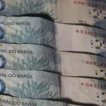 Governo propõe meta fiscal de superávit de R$ 73 bilhões para 2027