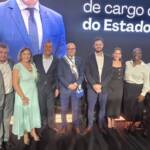 Ao lado de lideranças, Miguel Vaz e Joci Piccini participam da posse do governador Otaviano Pivetta