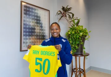 Ary Borges celebra 50 jogos pela Seleção