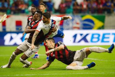 Bahia x Palmeiras: onde assistir ao vivo, horário e escalações do duelo pela liderança do Brasileirão. Imagem: Letícia Martins/EC Bahia