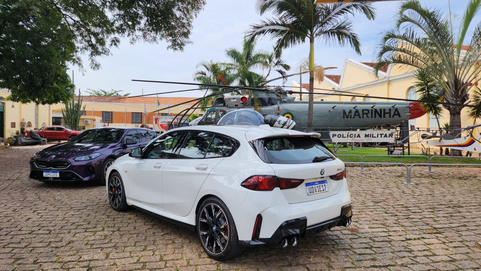 BMW M135 xDrive chega ao Brasil com foco em desempenho   Sérgio Dias (5)