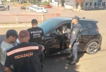 Blitz em Barra do Garças fiscaliza apps