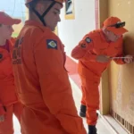 Bombeiros resgatam mulher que ficou presa em banheiro de escola em Confresa