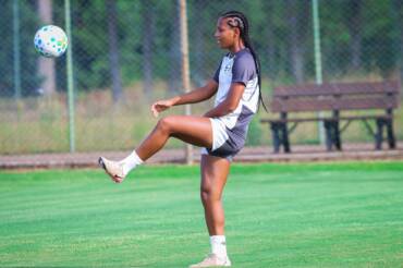 Grêmio x Vitória Feminino: onde assistir ao vivo, horário e escalações do Brasileirão 2026. Imagem: Caroline Martins/Grêmio