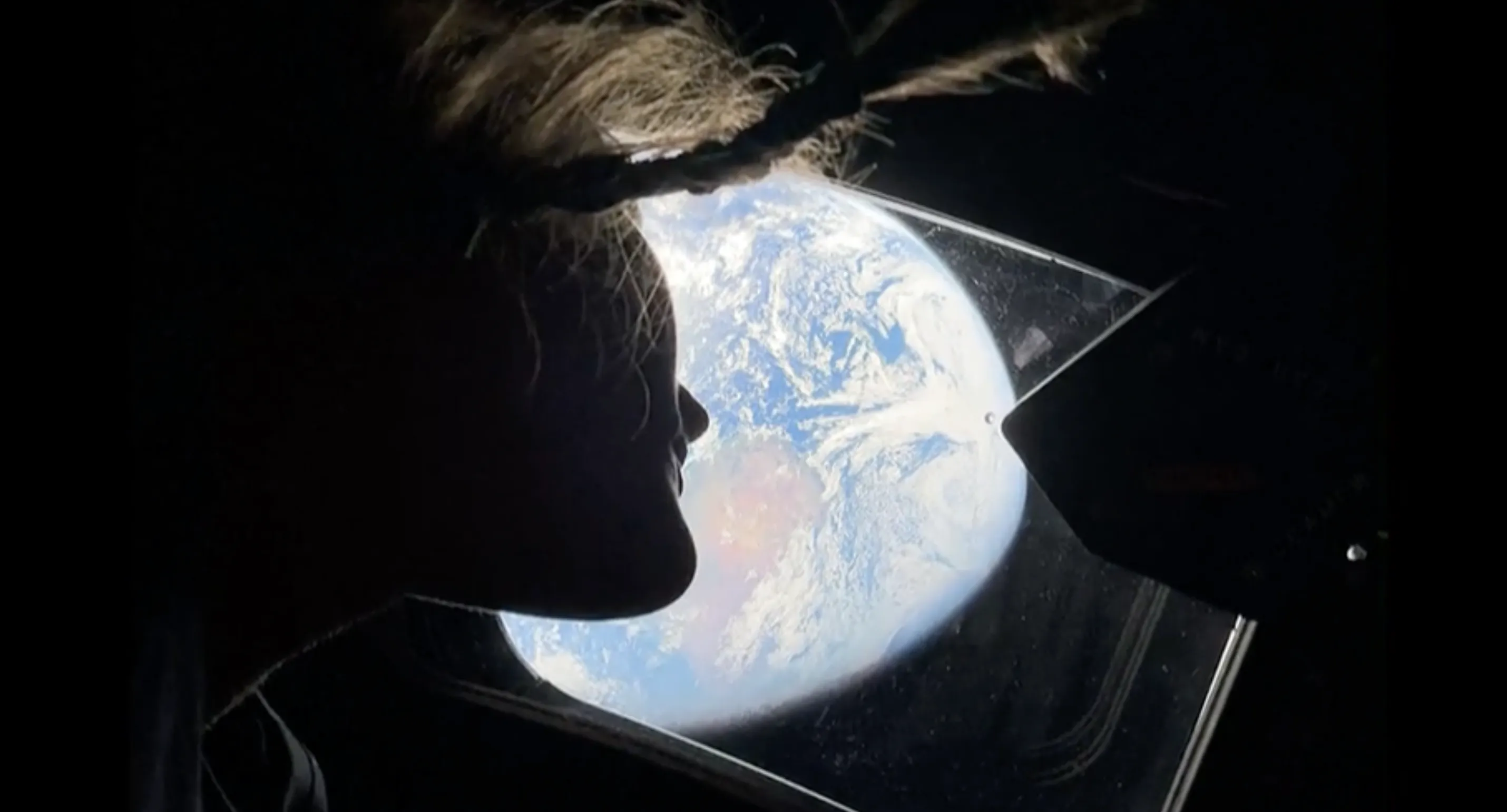 NASA publica a primeira foto do lado oculto da Lua tirada pela missão Artemis 2