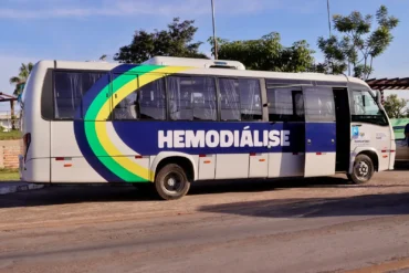 Micro-ônibus reforça hemodialise em Diamantino