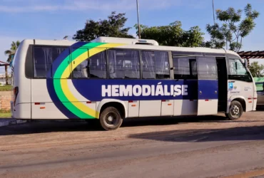 Micro-ônibus reforça hemodialise em Diamantino