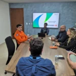 Bombeiros e Energisa alinham estratégias para combater incêndios florestais e proteger rede elétrica em MT