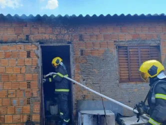 Incêndio em residência em Primavera do Leste é controlado pelos Bombeiros