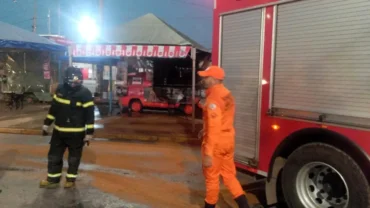 Incêndio trailer é controlado em Várzea Grande