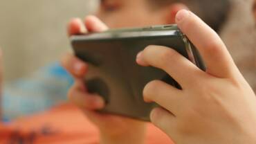 ECA Digital amplia controle e eleva classificação de redes sociais, jogos e programas de TV no Brasil (1)