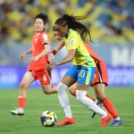 Kerolin destaque na vitória da Seleção Brasileira