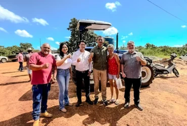 Trator é entregue em comunidade rural de MT