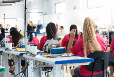 Oficina de costura na Penitenciária Feminina de Cuiabá