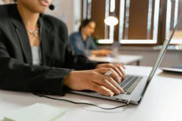 Evoy melhora nota no Reclame Aqui após mudanças no atendimento   Pexels (1)