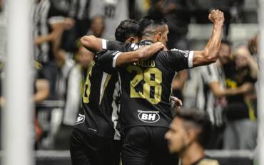 Atlético-MG x Flamengo: onde assistir ao vivo, escalações e tudo sobre o grande duelo do Brasileirão. Imagem: Pedro Souza/Atlético