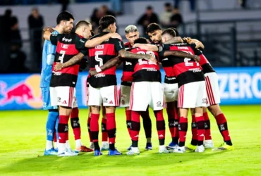 Flamengo x Santos: onde assistir ao vivo, horário e escalações do grande jogo do Brasileirão. Imagem: Gilvan de Souza/CRF