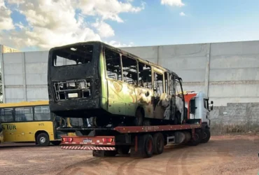 Apesar do susto e da rápida propagação do fogo, não houve registro de feridos.
