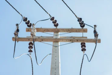 Justiça mantém indenização por instalação irregular de rede elétrica em propriedade rural em Mato Grosso