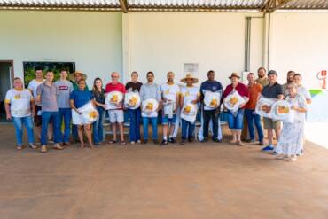 Kits de apicultura reforçam segurança e impulsionam produção de mel em Lucas do Rio Verde