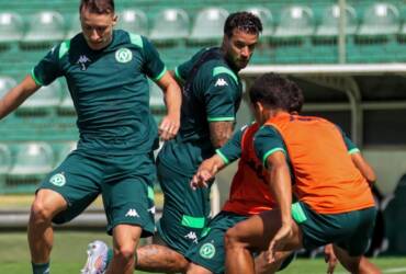 Chapecoense x Botafogo ao vivo: onde assistir e escalações do duelo pelo Brasileirão 2026. Imagem: Luiz Ferrazzo ACF