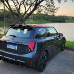 MINI John Cooper Works reforça posicionamento esportivo no Brasil   Sérgio Dias (17)
