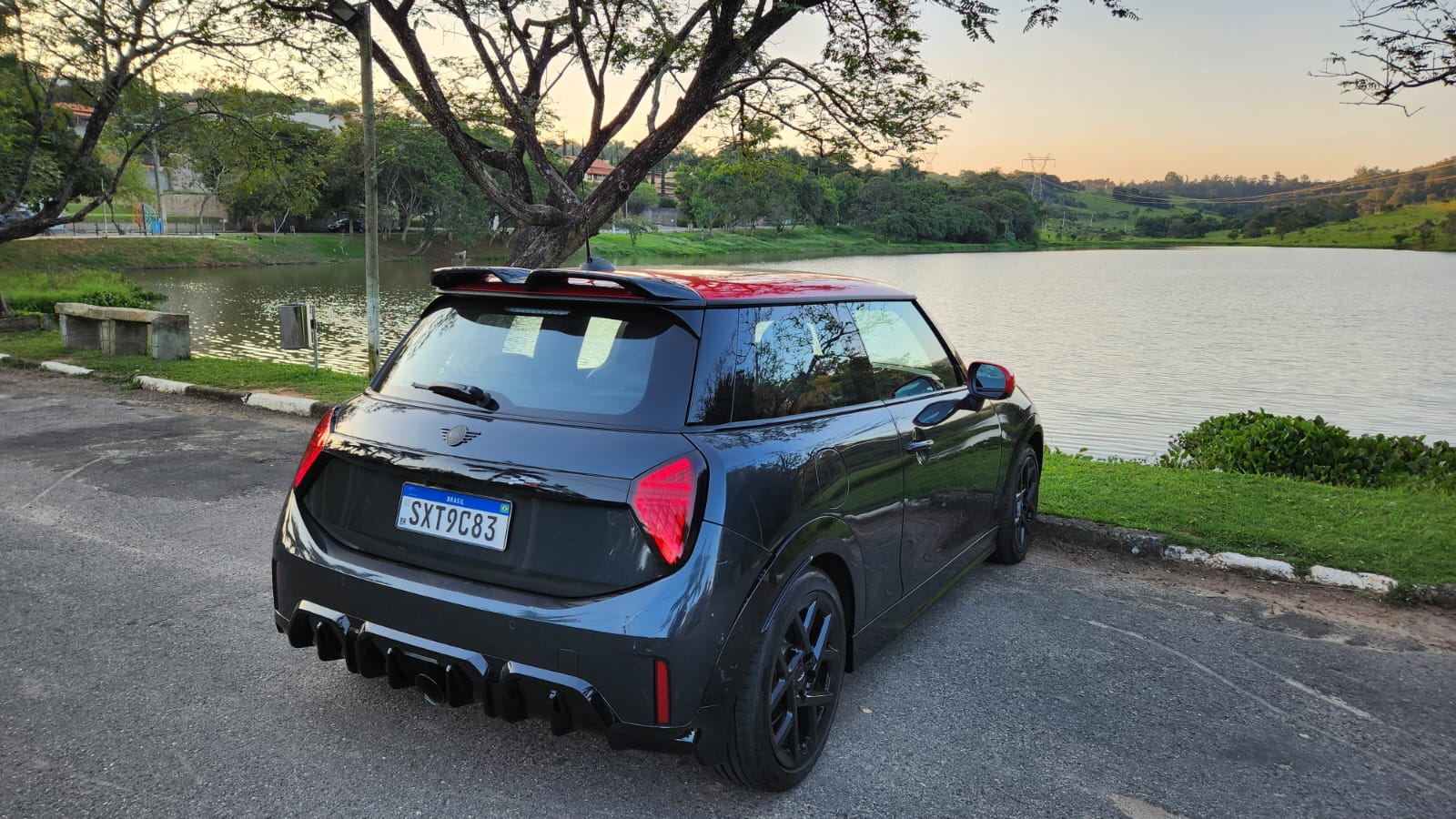 MINI John Cooper Works reforça posicionamento esportivo no Brasil   Sérgio Dias (17)