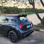 MINI John Cooper Works reforça posicionamento esportivo no Brasil   Sérgio Dias (3)